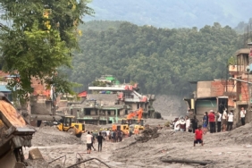 Nepal'de Yaşanan Yıkıcı Buzul Tsunami Felaketi İklim Adaleti Çağrılarını Yeniden Başlattı
