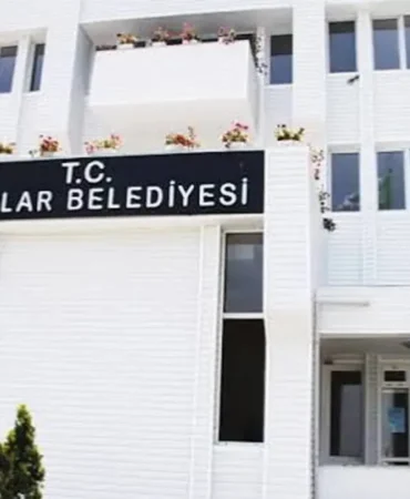 Adalar Belediye Başkanvekilliği Seçiminde AKP Adayına Oy Veren Üç CHP'li Disipline Sevk Edildi