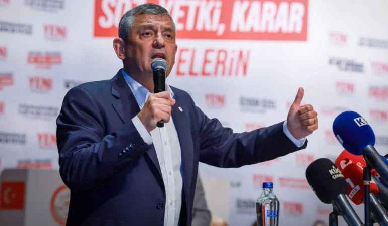 Özgür Özel Küçükçekmece Önseçiminde Fon İddialarını ve İktidarın Ekonomi Politikalarını Eleştirdi