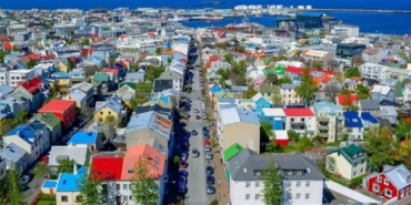 İzlanda'da Geleneksel Aile Soyadı Yerine Ebeveyn İsmine Dayalı Sistem Uygulanıyor