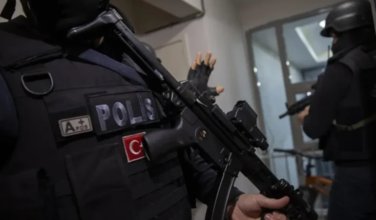 Tokat Merkez ve Beş İlçede Silah Kaçakçılığı Operasyonu: 29 Gözaltı