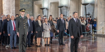 Muayenehane Hekimleri 1 Ekim Dolayısıyla Anıtkabir’de Ata’nın Huzuruna Çıktı