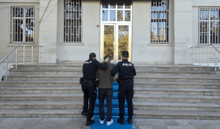 Edirne Uzunköprü'de Mesai Arkadaşlarına Bıçakla Saldıran Şüpheli Tutuklandı