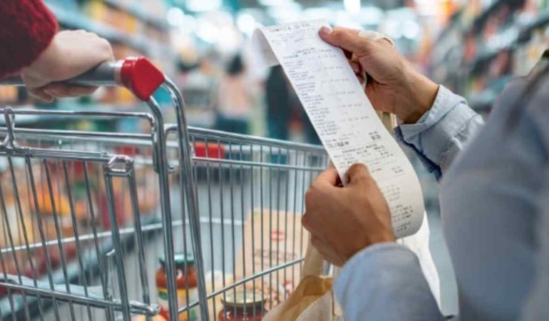 Marketten Aldığı Bileti Masada Unutan Kadın 1 Milyon Dolar Kazandı